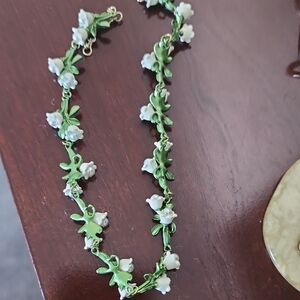 Floral Green and White Necklace